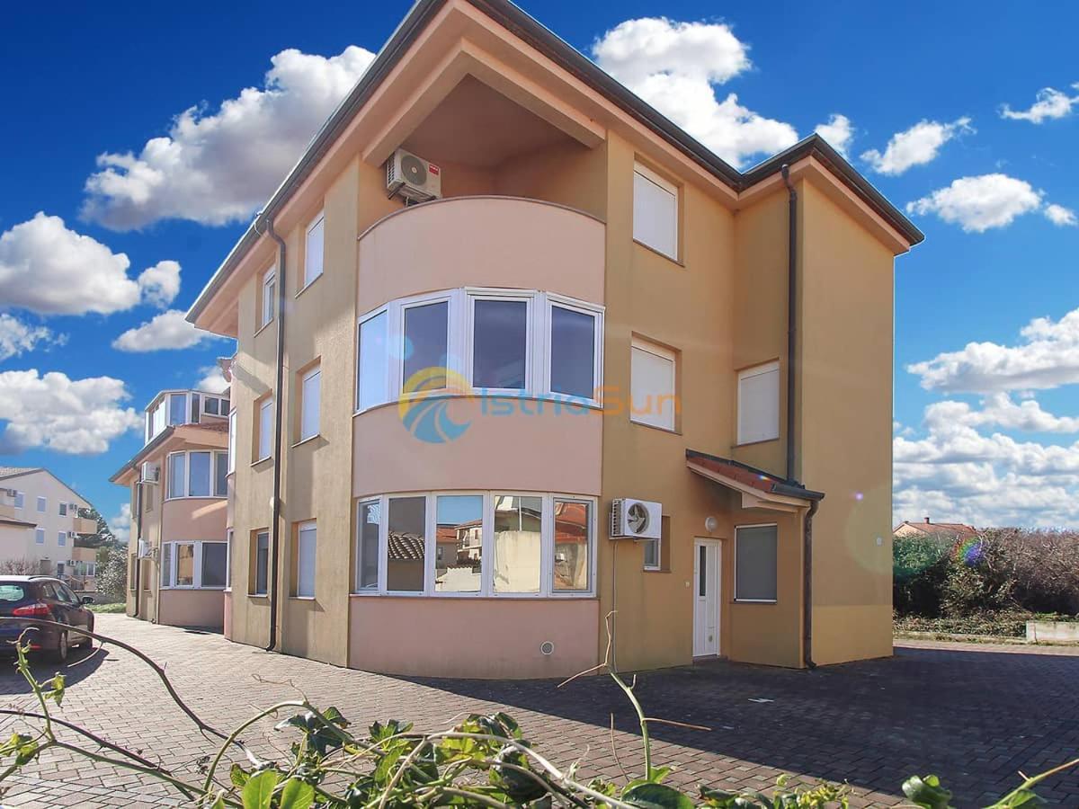 Ližnjan Apartments Bardak מראה חיצוני תמונה