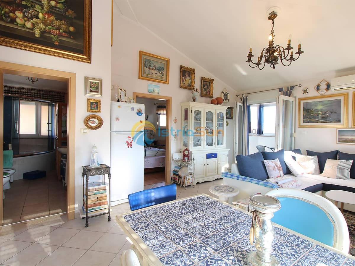 Ližnjan Apartments Bardak מראה חיצוני תמונה